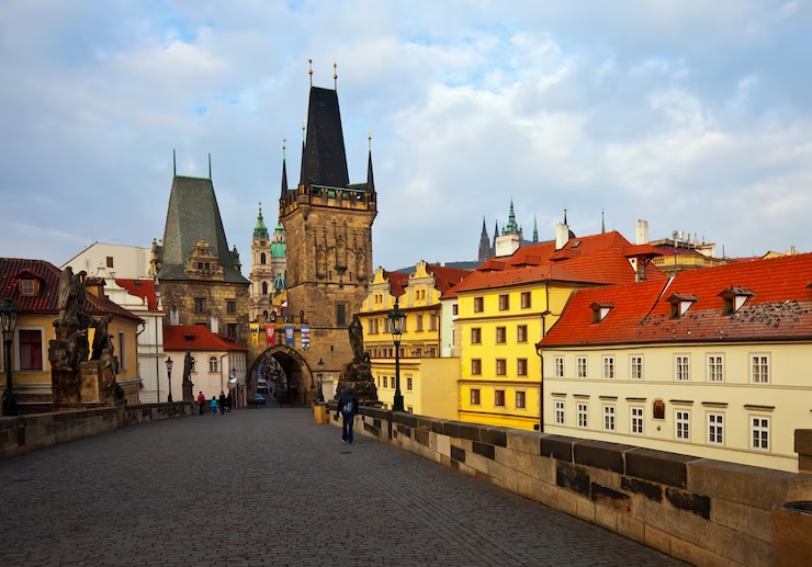 Unlocking the Secrets of Prague Castle: A Traveler’s Companion