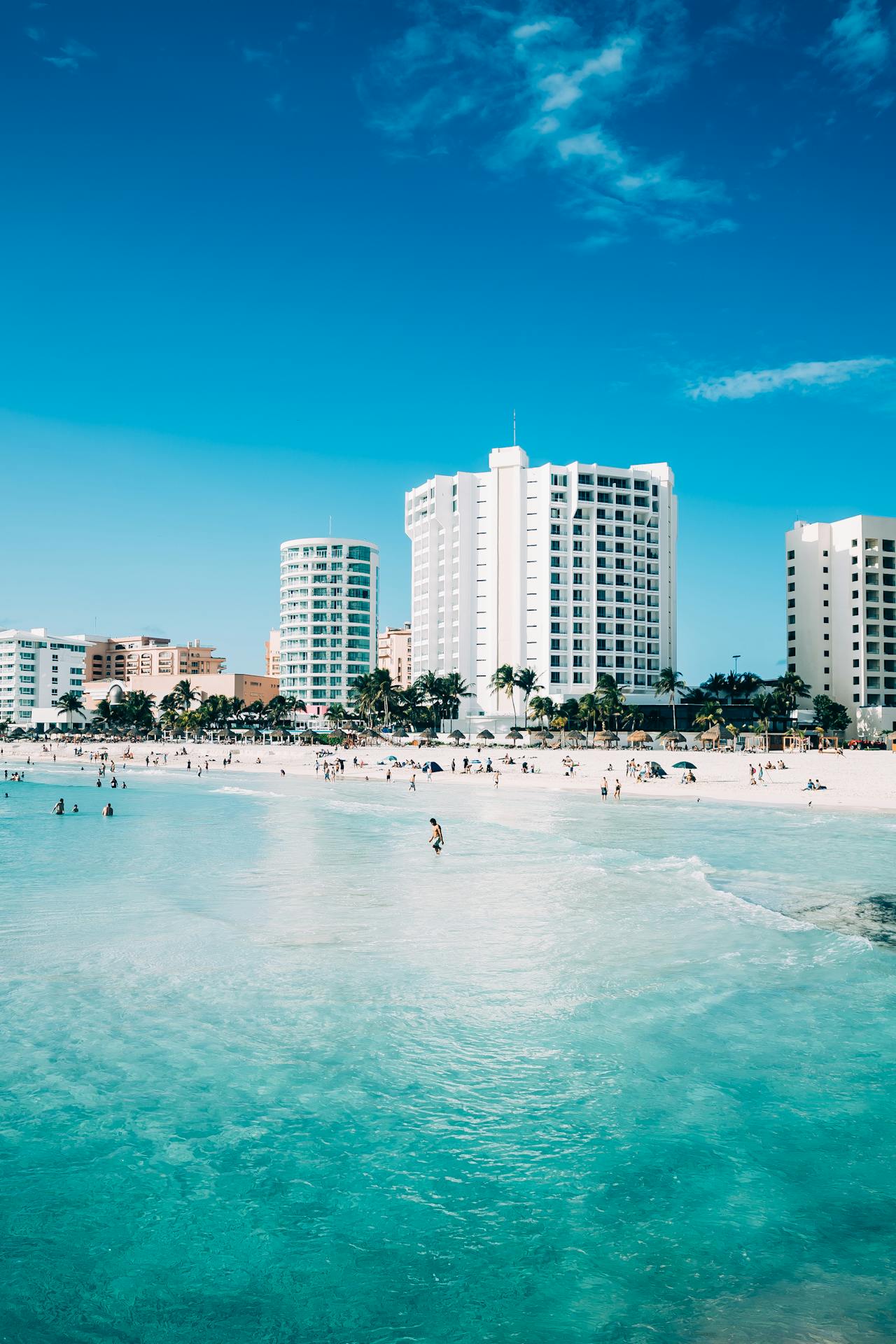 Cancún in June: Sun, Sand, and Secret Spots