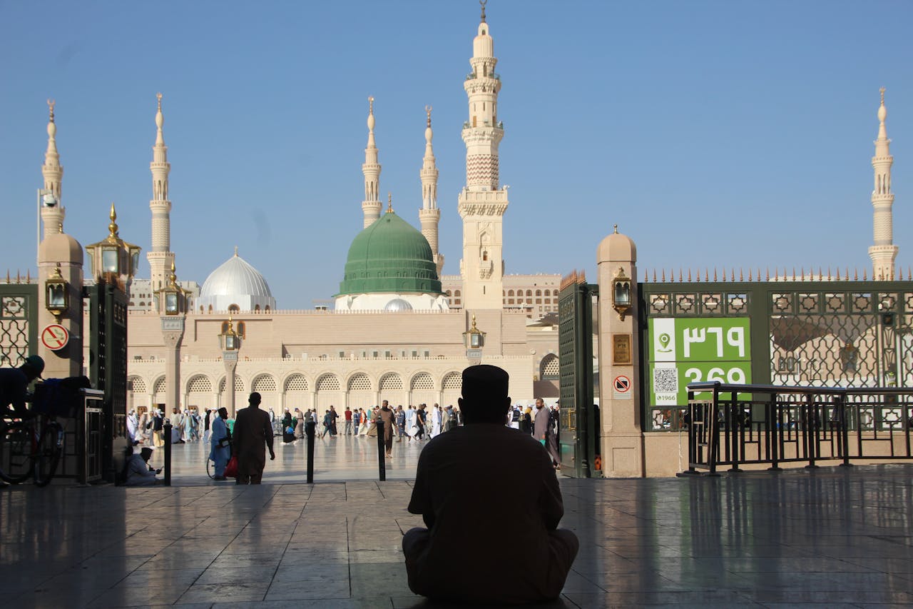 Budgeting for Hajj: A Financial Planning Guide for a Life-Changing Journey