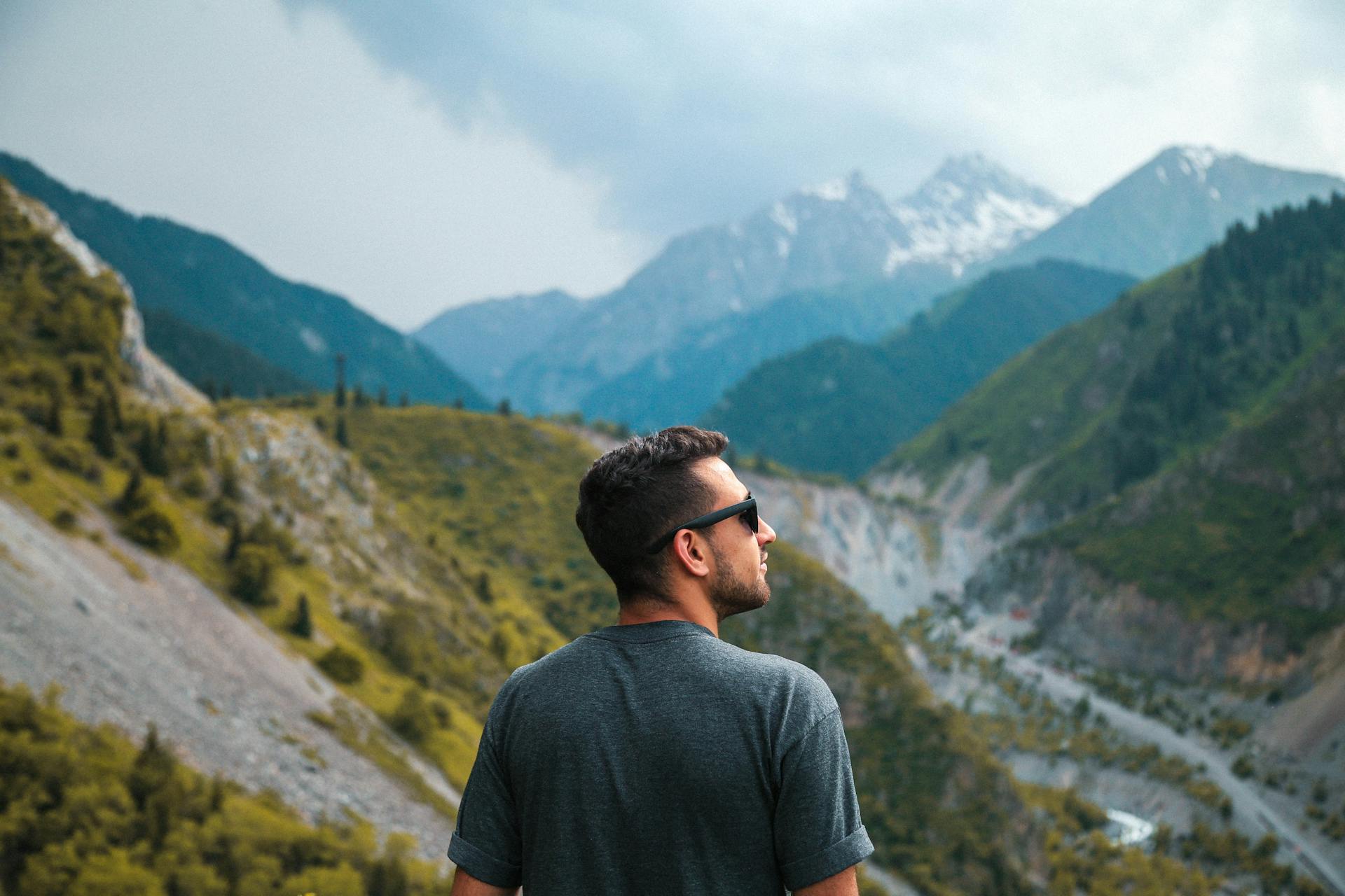 Kazakhstan Travel Guide: From Silk Road Cities to Alpine Adventures