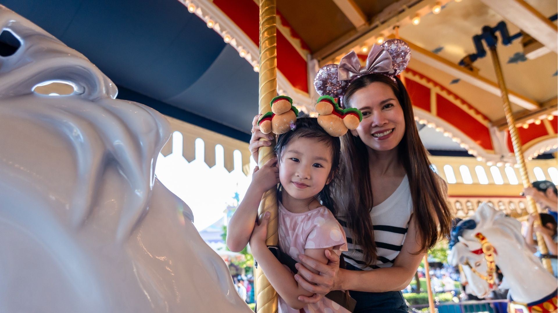 Magic Kingdom Park: Festive Flair & Timeless Cheer