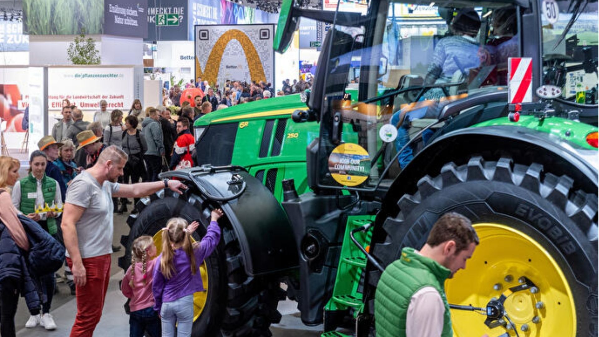 The 'farm experience' exhibition area at the Green Weak