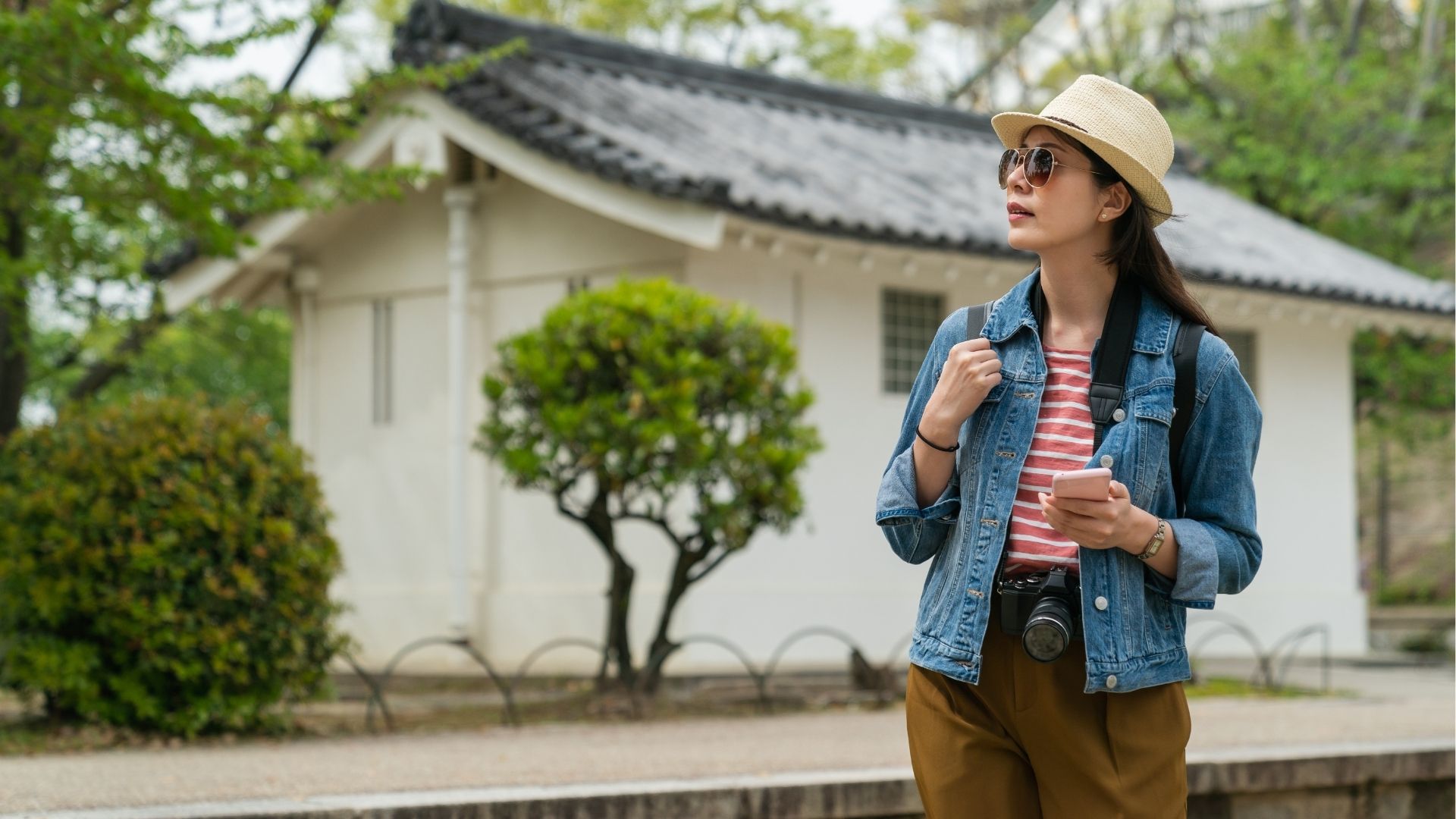 Travel Smart With Voye Global eSIM