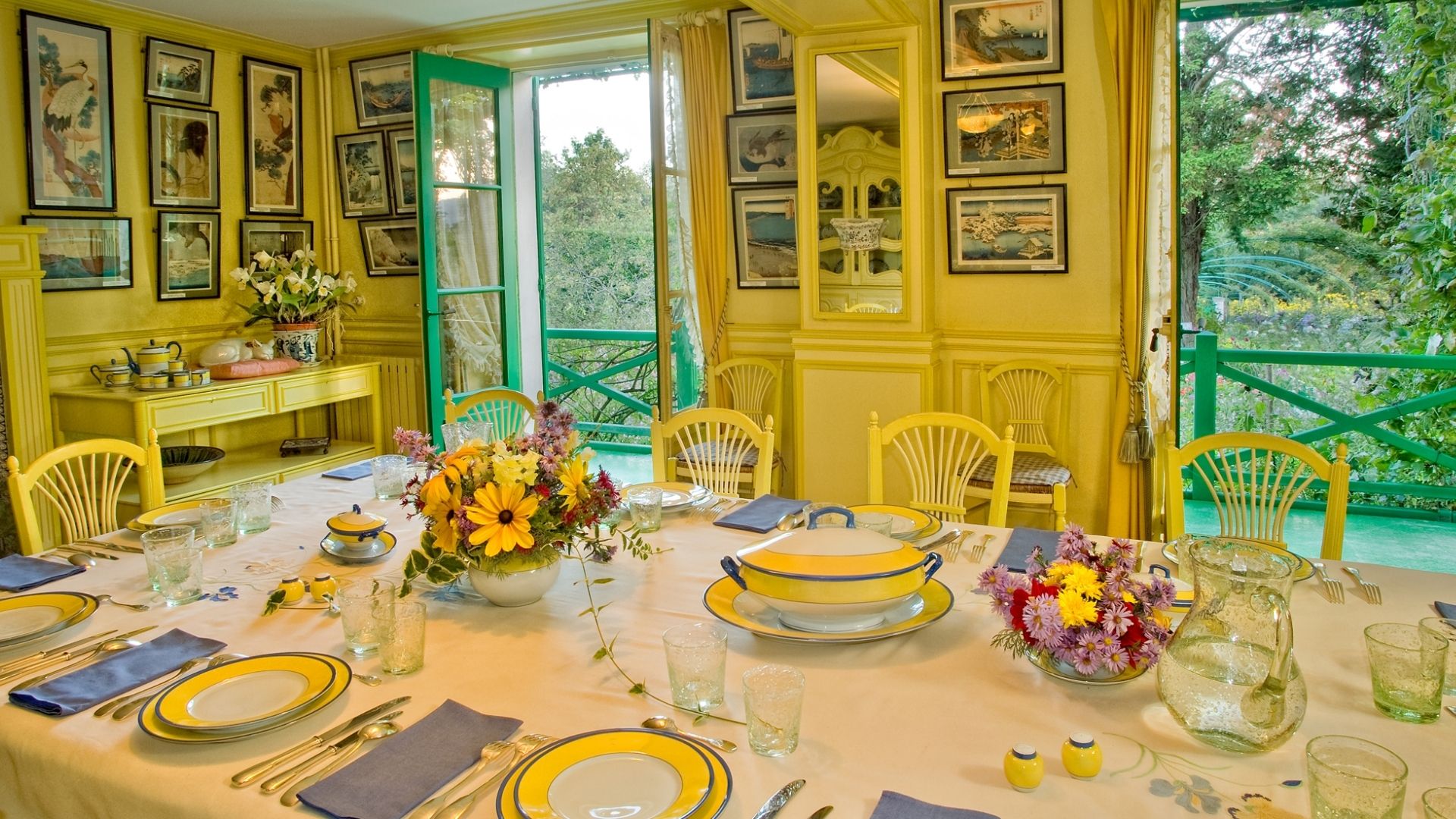 Monet's house dining room