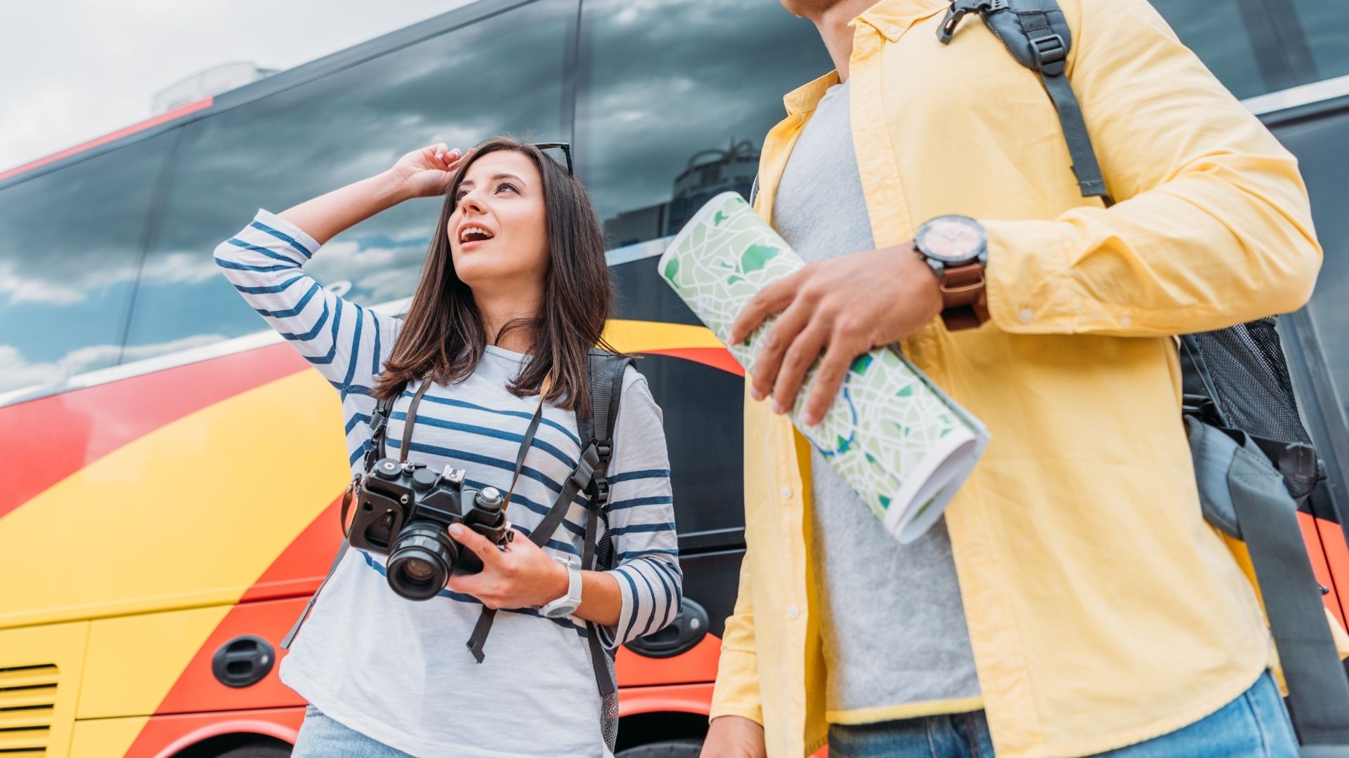 Couple Traveling & explore the City Together

