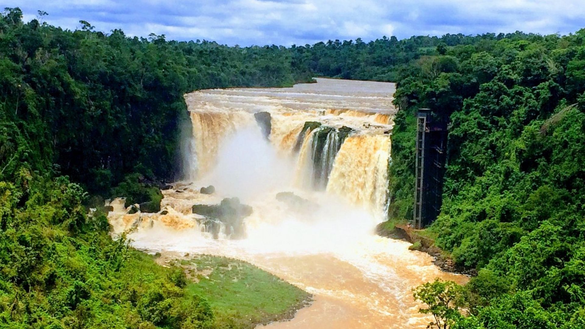 Monday Falls waterfall surrounded by lush forest in Paraguay