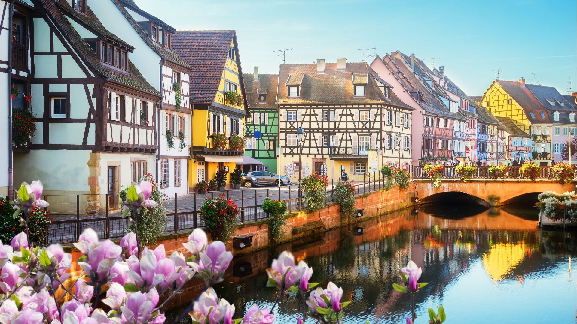 Traveling smart with connectivity in France