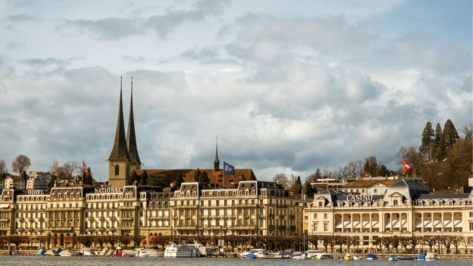 Travel Tips for a Smooth Swiss Experience