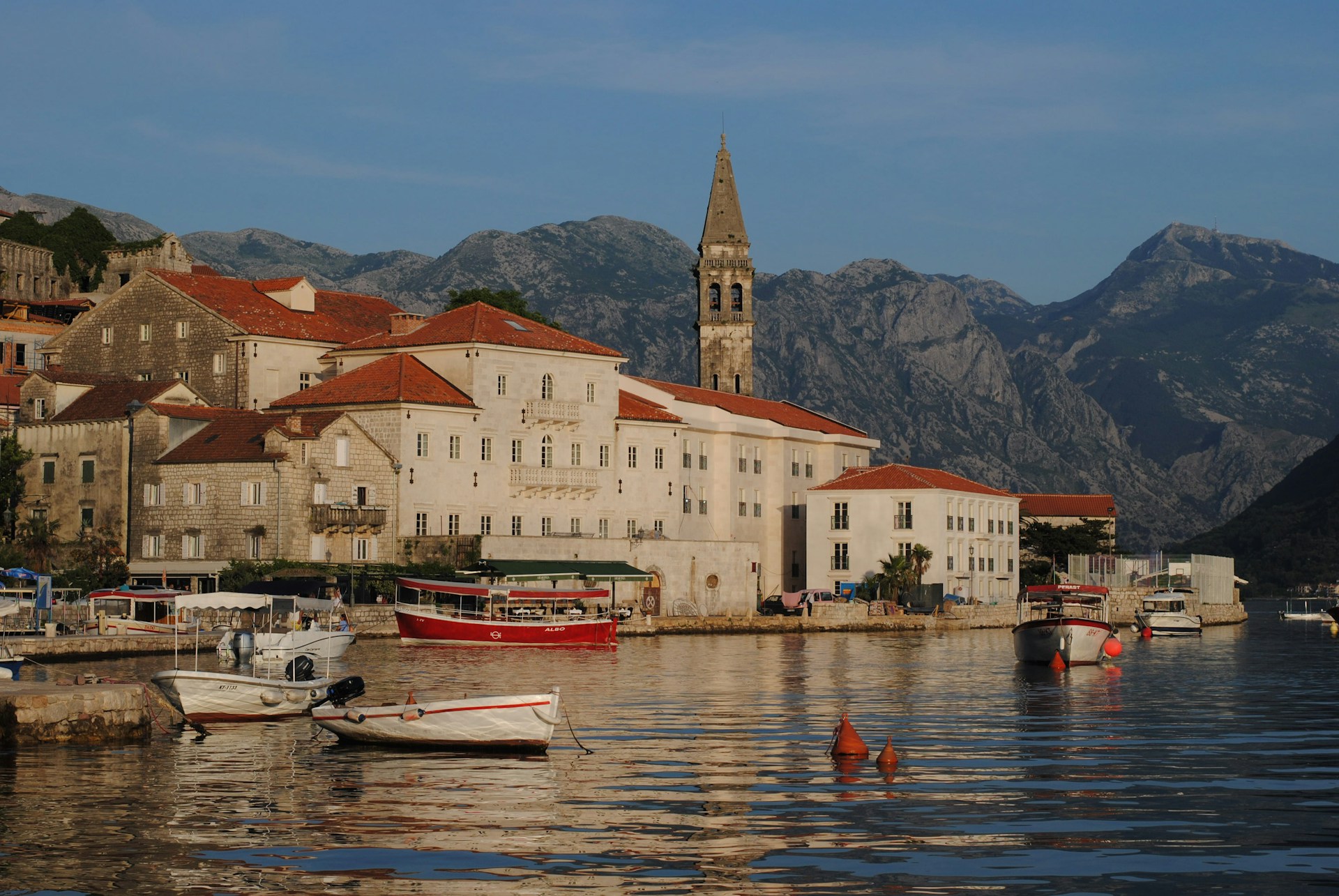 Why Choose Voye Global for Your Montenegro eSIM?