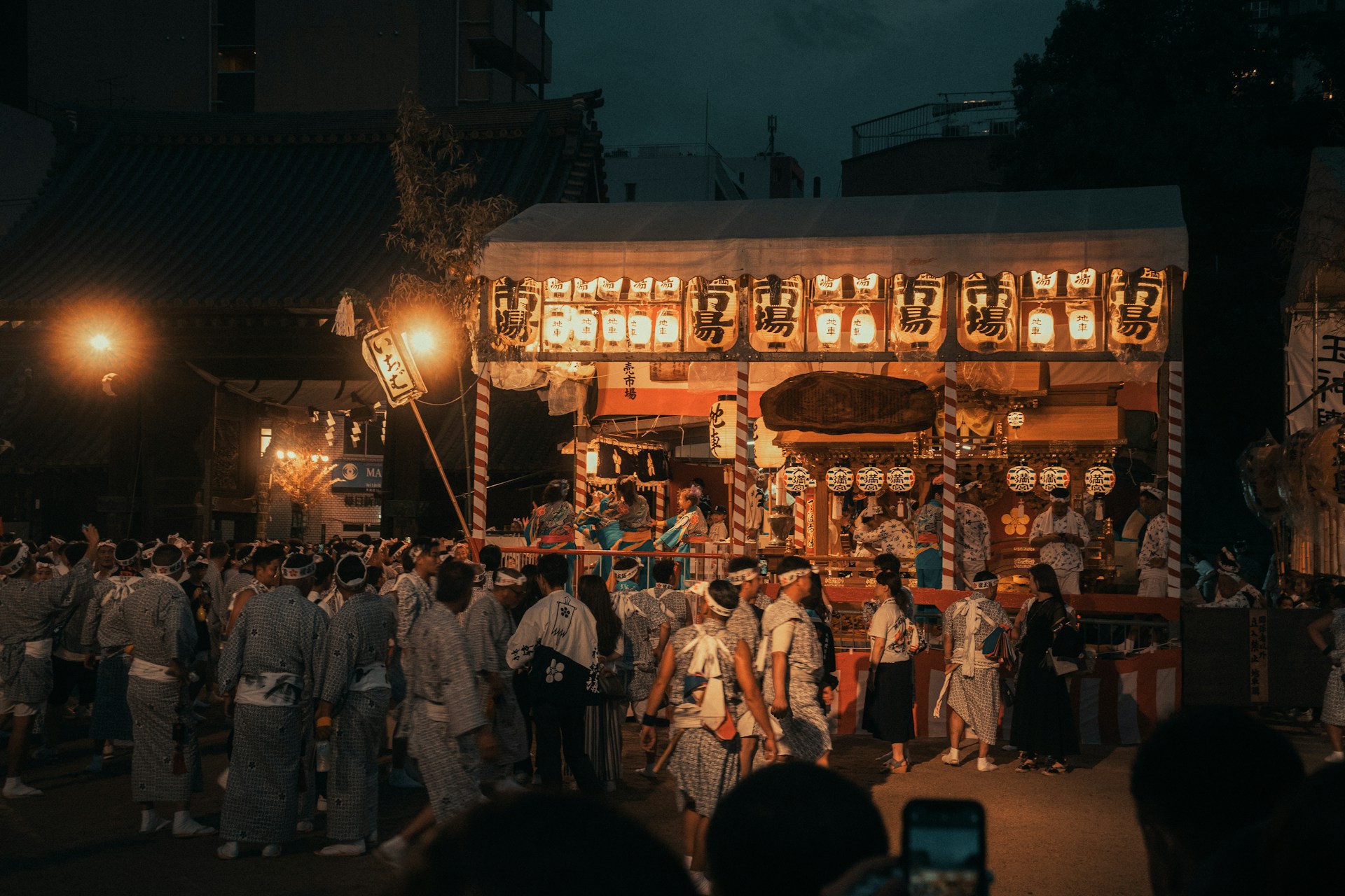 Tenjin Matsuri (Osaka) — Procession, River, and Fireworks
