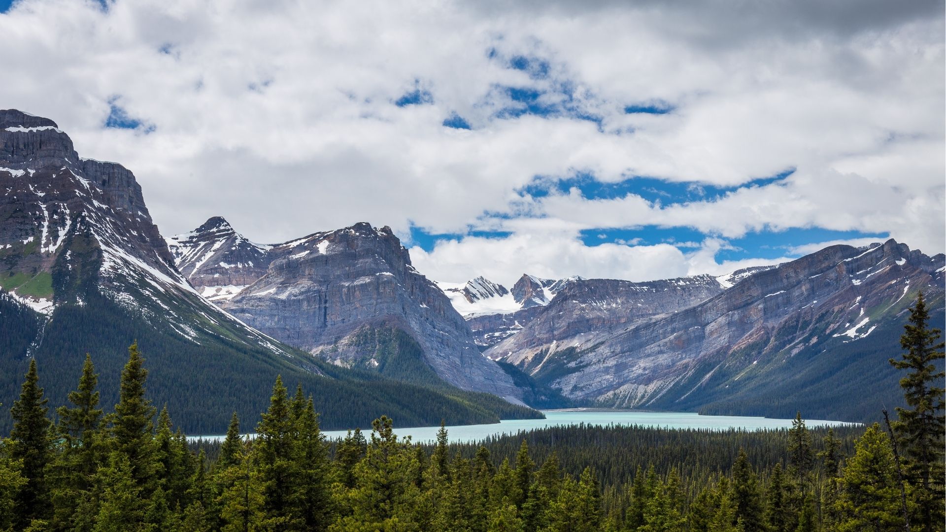 Banff vs Jasper: Which Canadian National Park Is Right for You?